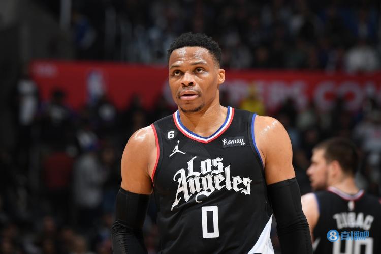 马卡：在进入圣诞假期前，塞维利亚成为西甲吃到黄牌最多的球队（马卡：圣诞假期前，塞维利亚领跑西甲黄牌榜）