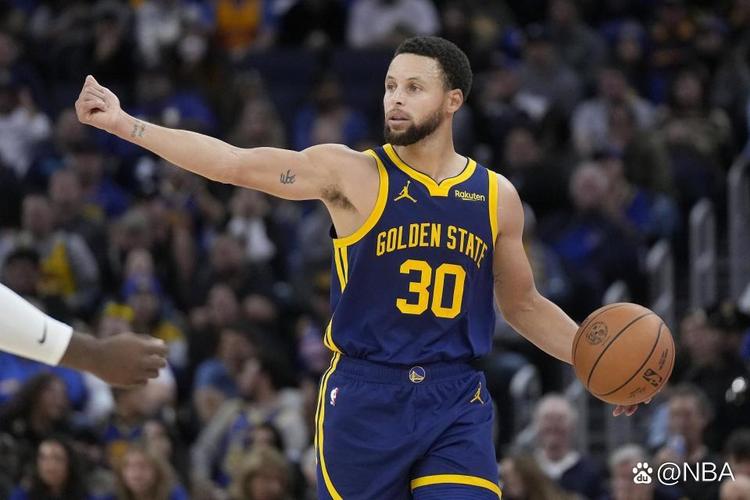 马克·杰克逊：詹杜遇上时通常会相互防对方 这是很少见的（马克·杰克逊：詹姆斯与杜兰特对决时常互相对位，这在联盟罕见）