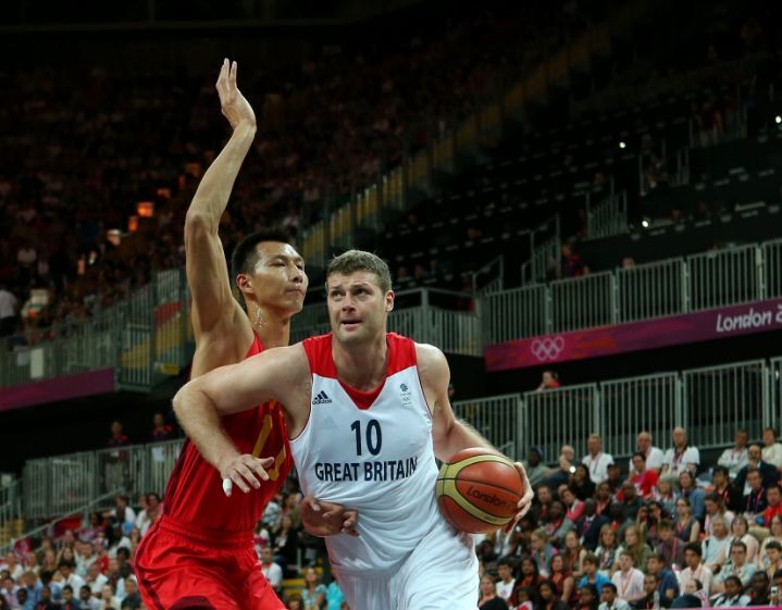 葡萄牙战亚美尼亚全场数据：控球率76-24，射门26-3（葡萄牙vs亚美尼亚全场统计：控球76%-24%，射门26比3）