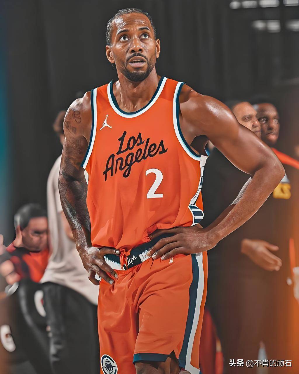 半场战报：巴列卡诺1-0瓦伦西亚，诺贝尔-门迪建功（半场速报：巴列卡诺1-0领先瓦伦西亚，诺贝尔-门迪破门）