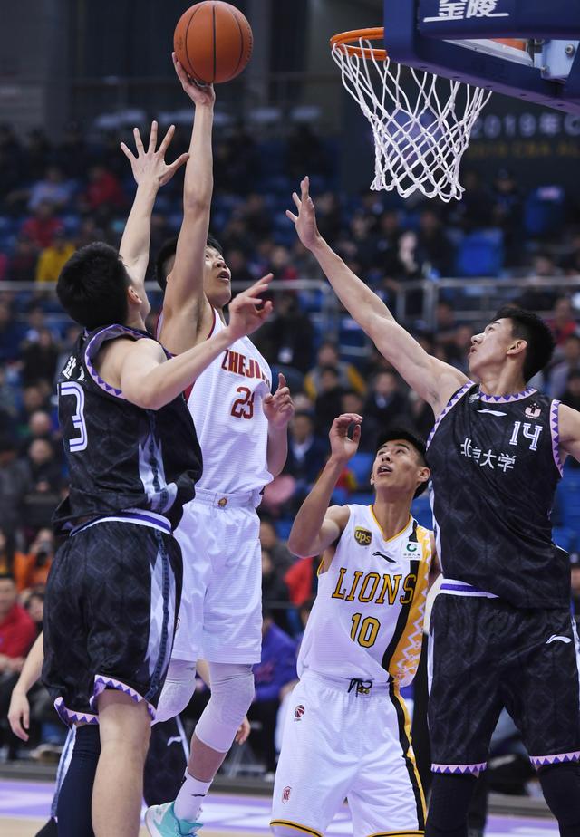 港队迎亚洲杯出线生死战，比赛将免费直播+四家商场直播（港队冲击亚洲杯出线关键战：全程免费直播，四大商场同步放映）