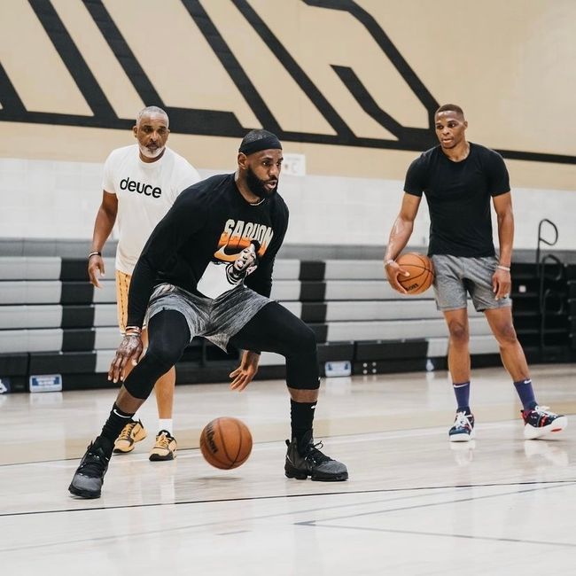 梅开二度！官方：马赫雷斯当选阿尔及利亚3-0苏丹最佳球员（官方：马赫雷斯独中两元，当选阿尔及利亚3-0苏丹全场最佳）