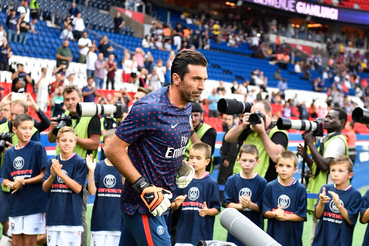 ESPN：今夏举债引援，曼联净债务首次突破10亿美元（ESPN：曼联为夏窗引援举债，净债务首次超过10亿美元）