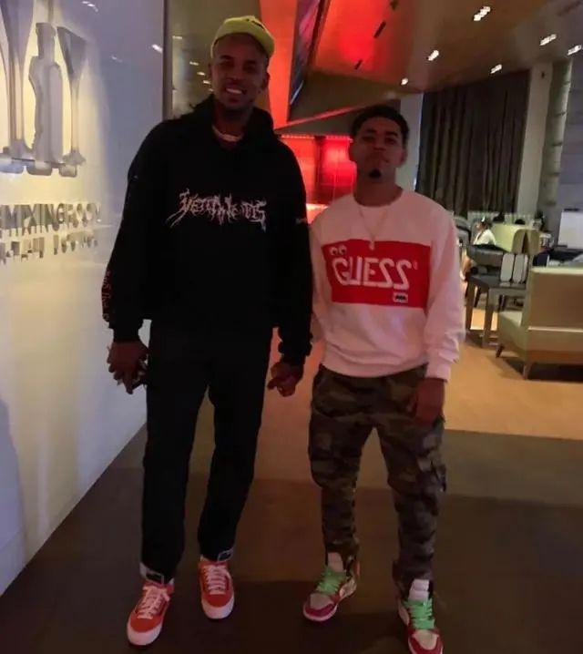 嚄唶宿将，皇家社会副队长埃卢斯通多完成个人队史300场（皇家社会副队长埃卢斯通多完成俱乐部生涯第300场）