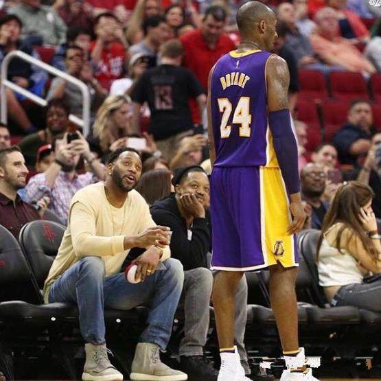 双喜临门，阿莱格里成为米兰队史第七位百胜主帅（阿莱格里达成百胜里程碑，成为米兰队史第七位百胜主帅）