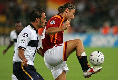 特罗萨德成为英超历史第5位进球达到50的比利时球员（特罗萨德晋升为英超史上第5位斩获50球的比利时球员）