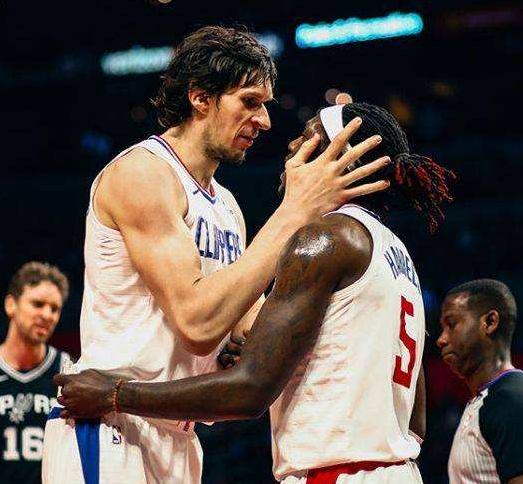 斯玛特转型之路：从效力绿军到湖人，感受截然不同（从绿军到湖人：斯玛特的角色重塑与截然不同的体会）