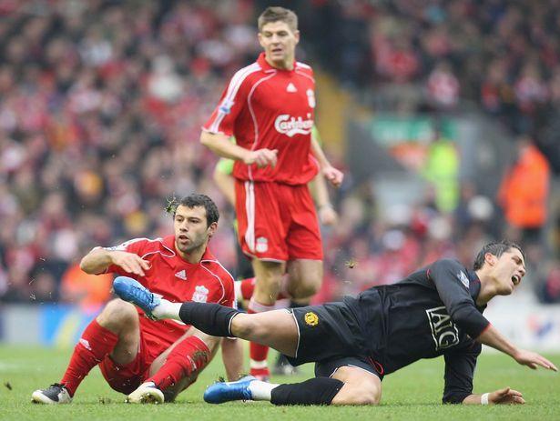 别把跑车当坦克！莱奥转型中锋，是补了短板却废了武功？（别让跑车去撞线！莱奥转中锋，补短还是削长？）