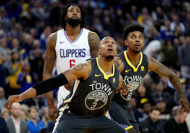 3：0克鲁塞罗，内马尔激动庆祝（3比0完胜克鲁塞罗，内马尔激情庆祝）