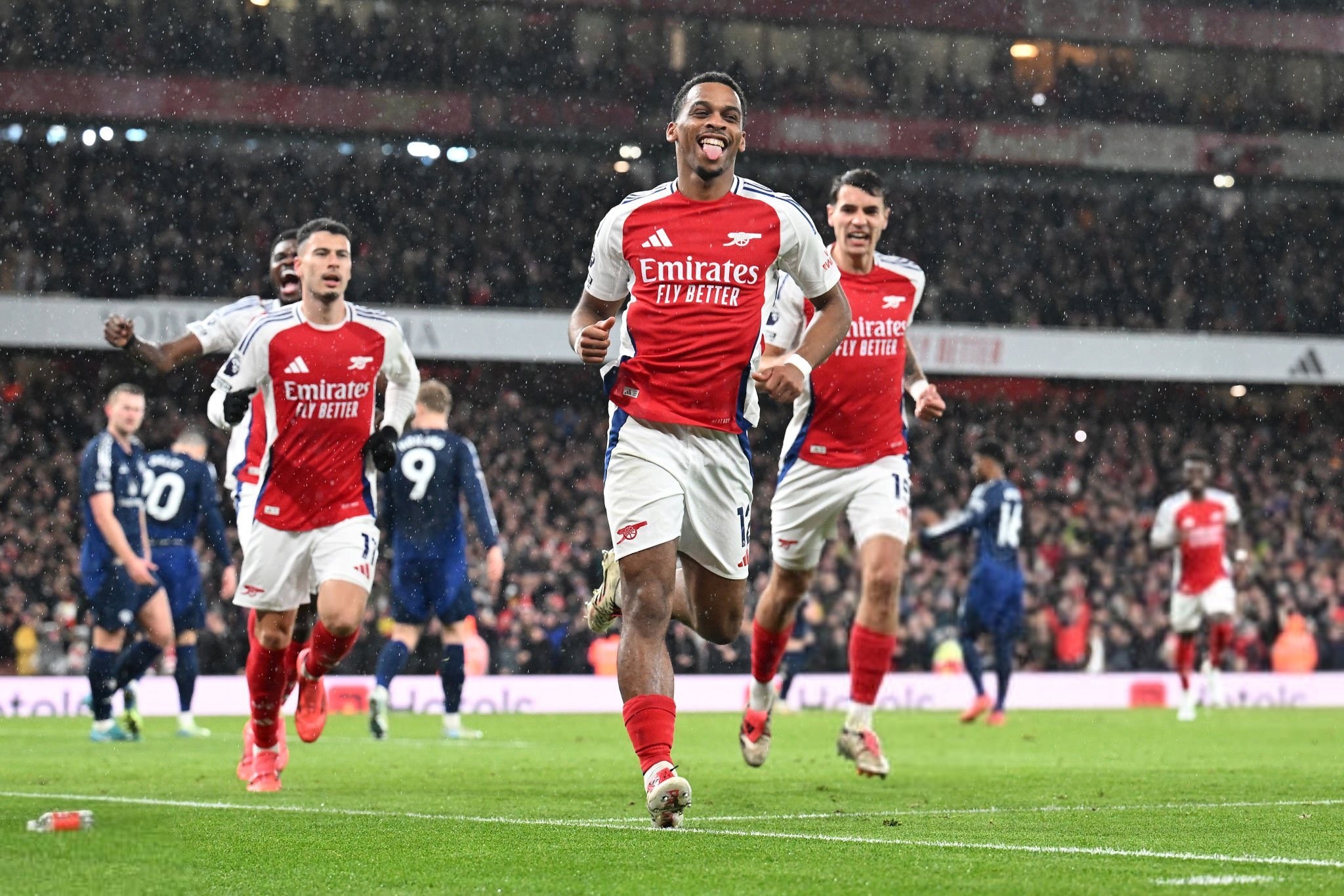 世体：巴萨将启动程序，防止法兰克福球迷“占领”诺坎普再现（世界体育报：巴萨将采取行动，防止法兰克福球迷再次“攻占”诺坎普）