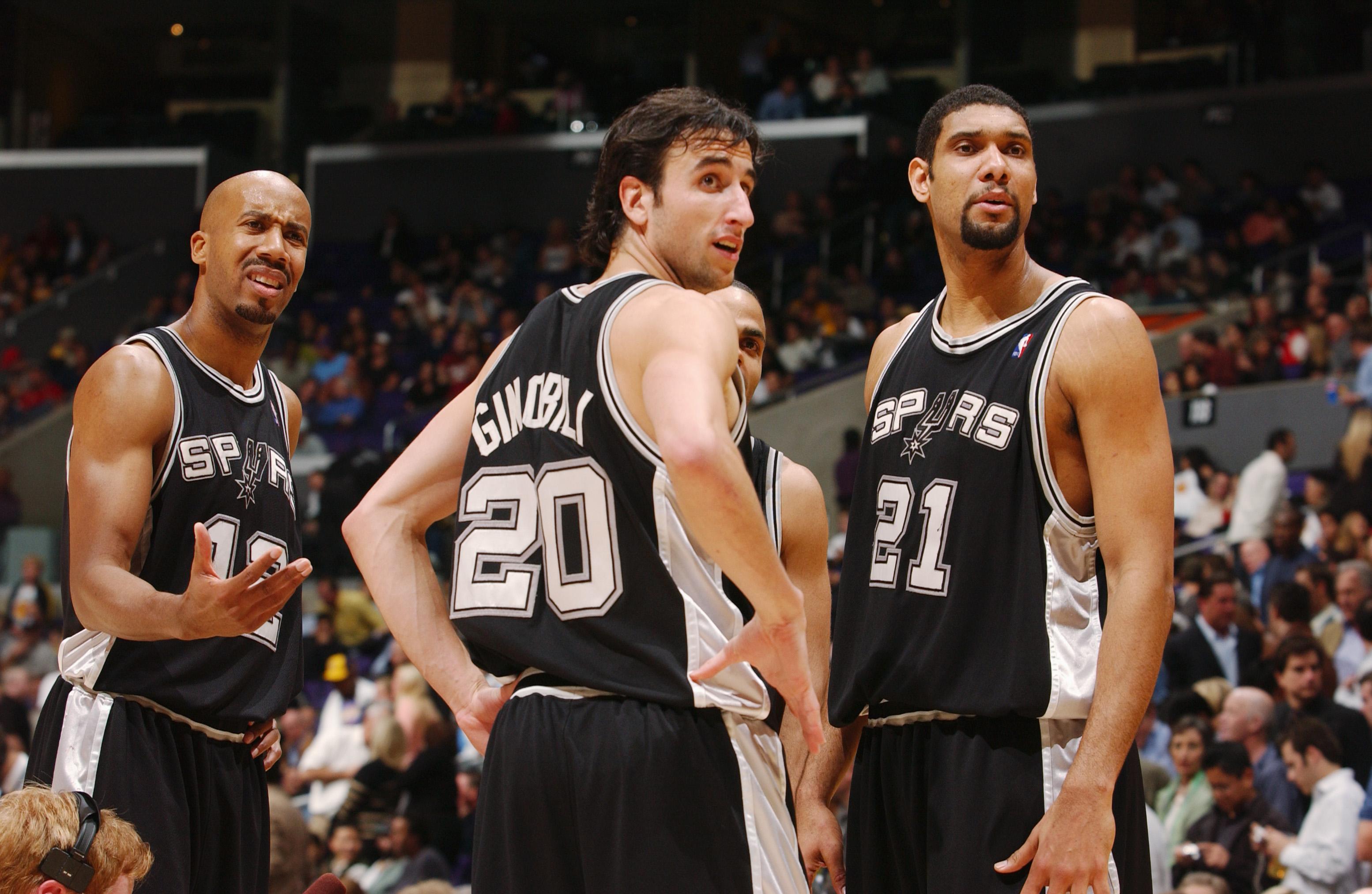 话题｜萨拉赫无缘欧冠名单 离开利物浦倒计时？（焦点｜萨拉赫落选欧冠名单 告别利物浦进入倒计时？）